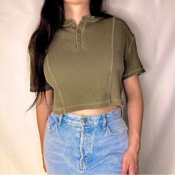 CROPPED WAFFLE KNIT TEE - Picture 1 of 5